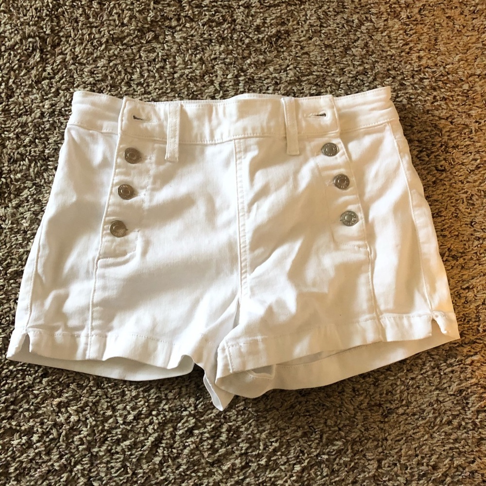 American eagle white shorts